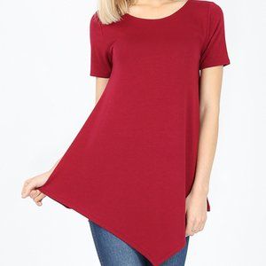 SHORT SLEEVE BOAT NECK TRIANGLE HEM TOP 1X